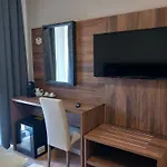 Brixellum Otel